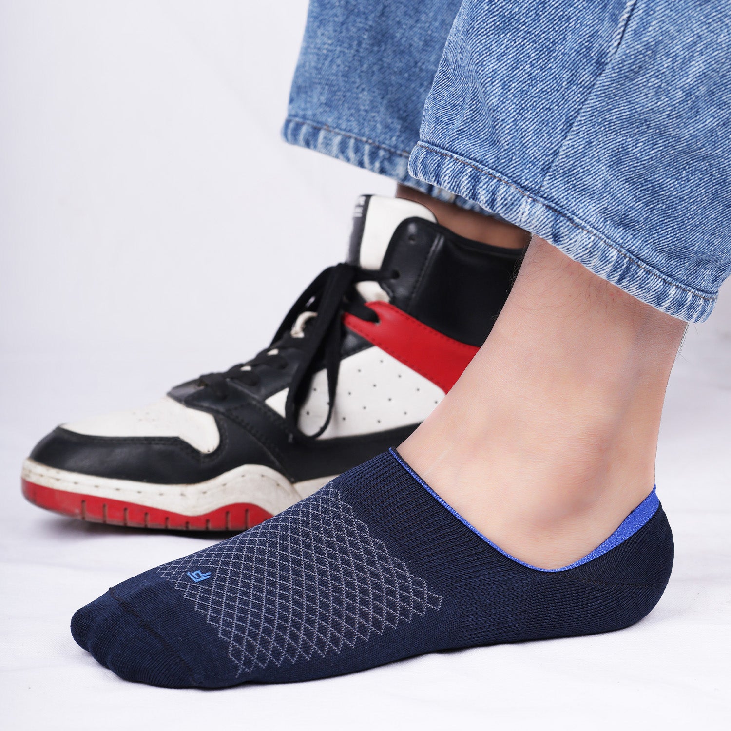 Organic Cotton Bamboo No-Show Socks | Anti Slip Silicon Grip | Unisex Casual Socks for Everyday Wear | Sweat Proof | Quick Dry | Pack of 1