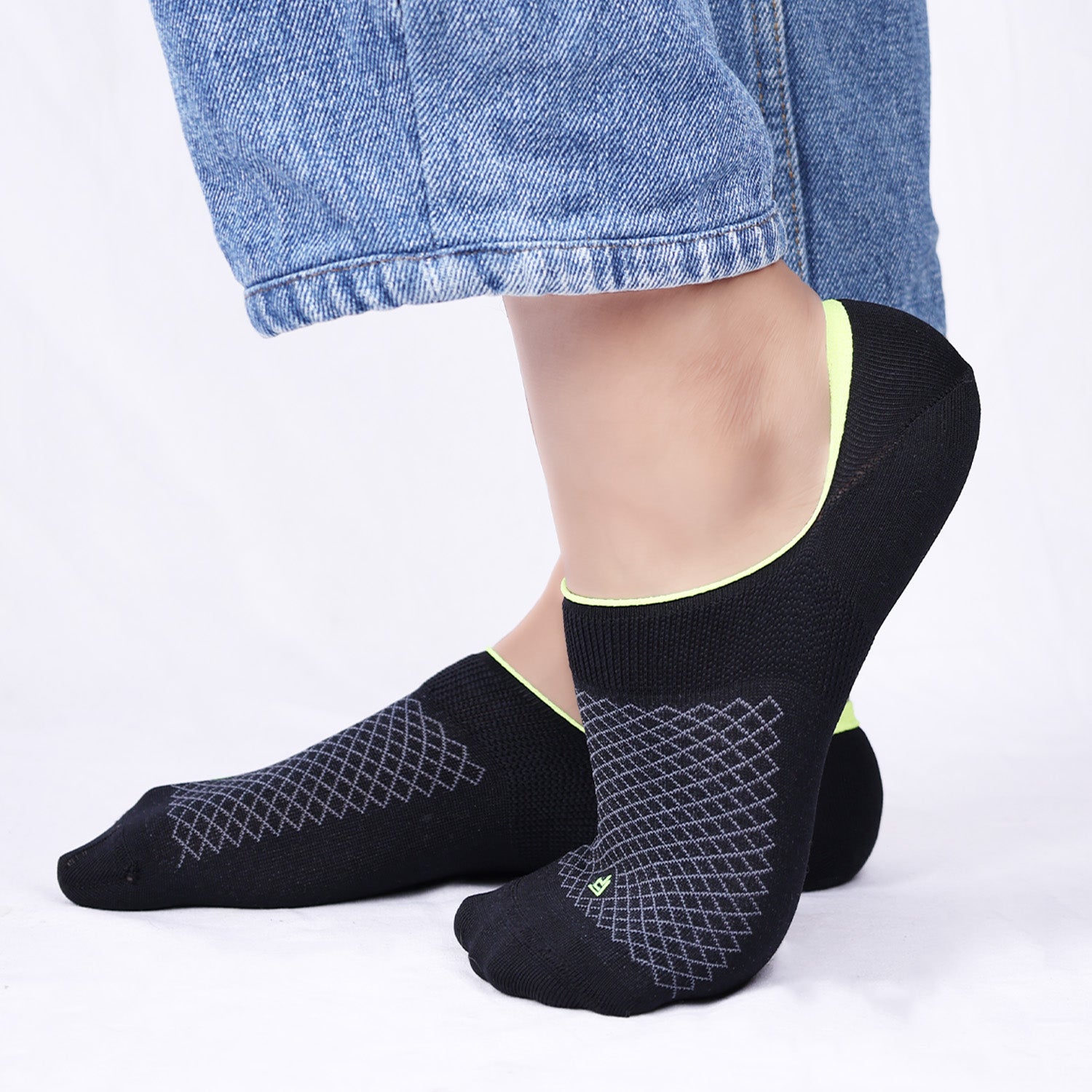 Organic Cotton Bamboo No-Show Socks | Anti Slip Silicon Grip | Unisex Casual Socks for Everyday Wear | Sweat Proof | Quick Dry | Pack of 1